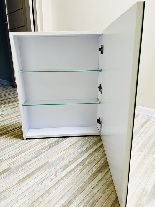 Зеркало-шкаф навесной, 55x15x68 см, белый