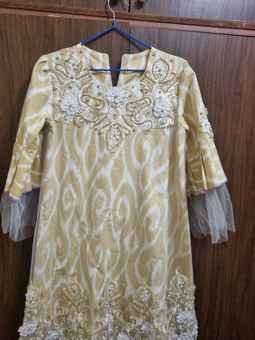 Yaxshi kiyilgan adras mato