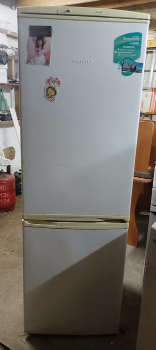 Продам холодильник рабочем состояние