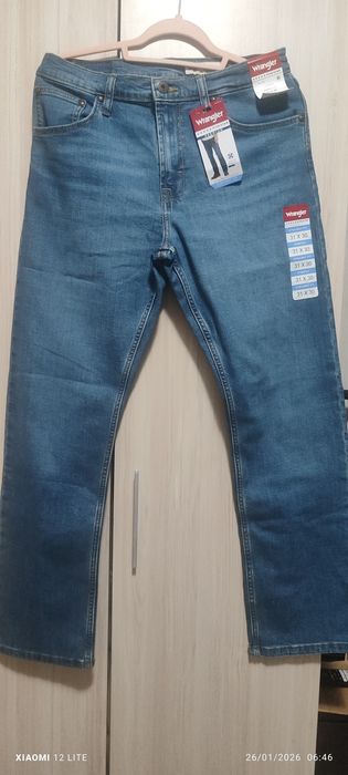 Мъжки дънки WRANGLER