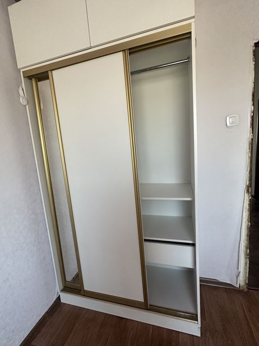 Шкаф купейный 2 дверный