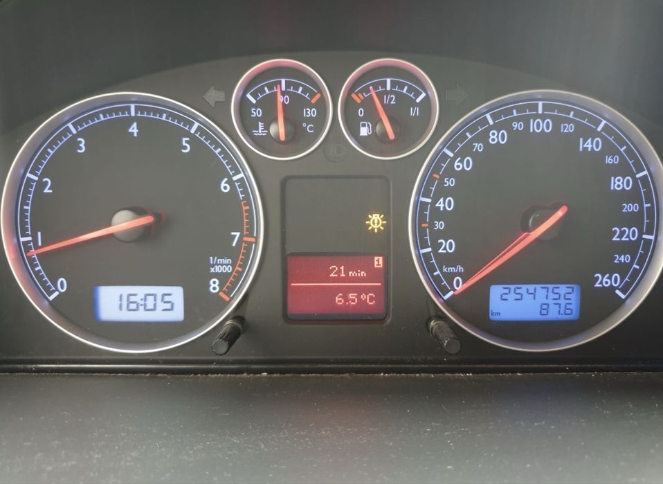 Vw Sharan 2.0i - бензин