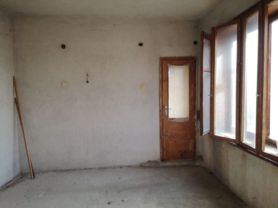 Продава се Къща в Свиленград - 480 кв.м за 625 €/кв.м - Снимка #6