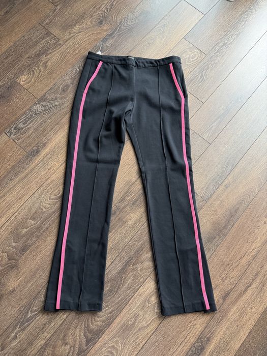 Панталон Pinko в черно с розова лента