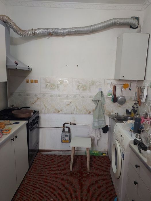 Меняю на двухкомнатную с доплатой.