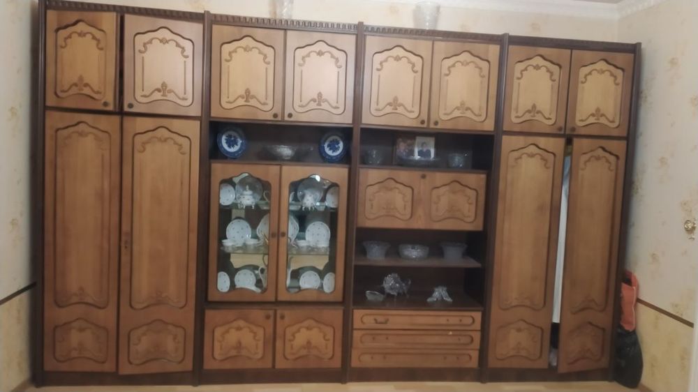 Румынская стенка «Изабелла».