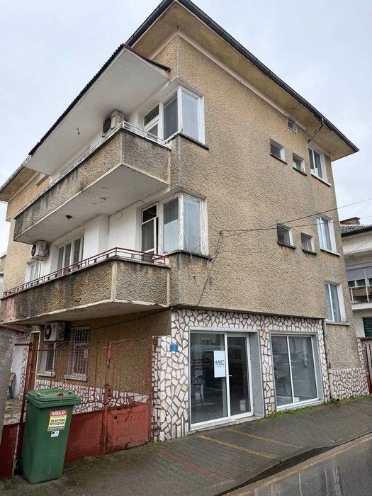 Триетажна къща в Центъра на гр.Свиленград,обл.Хасково