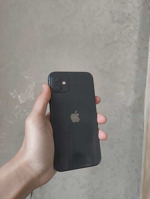 Продам iPhone 11