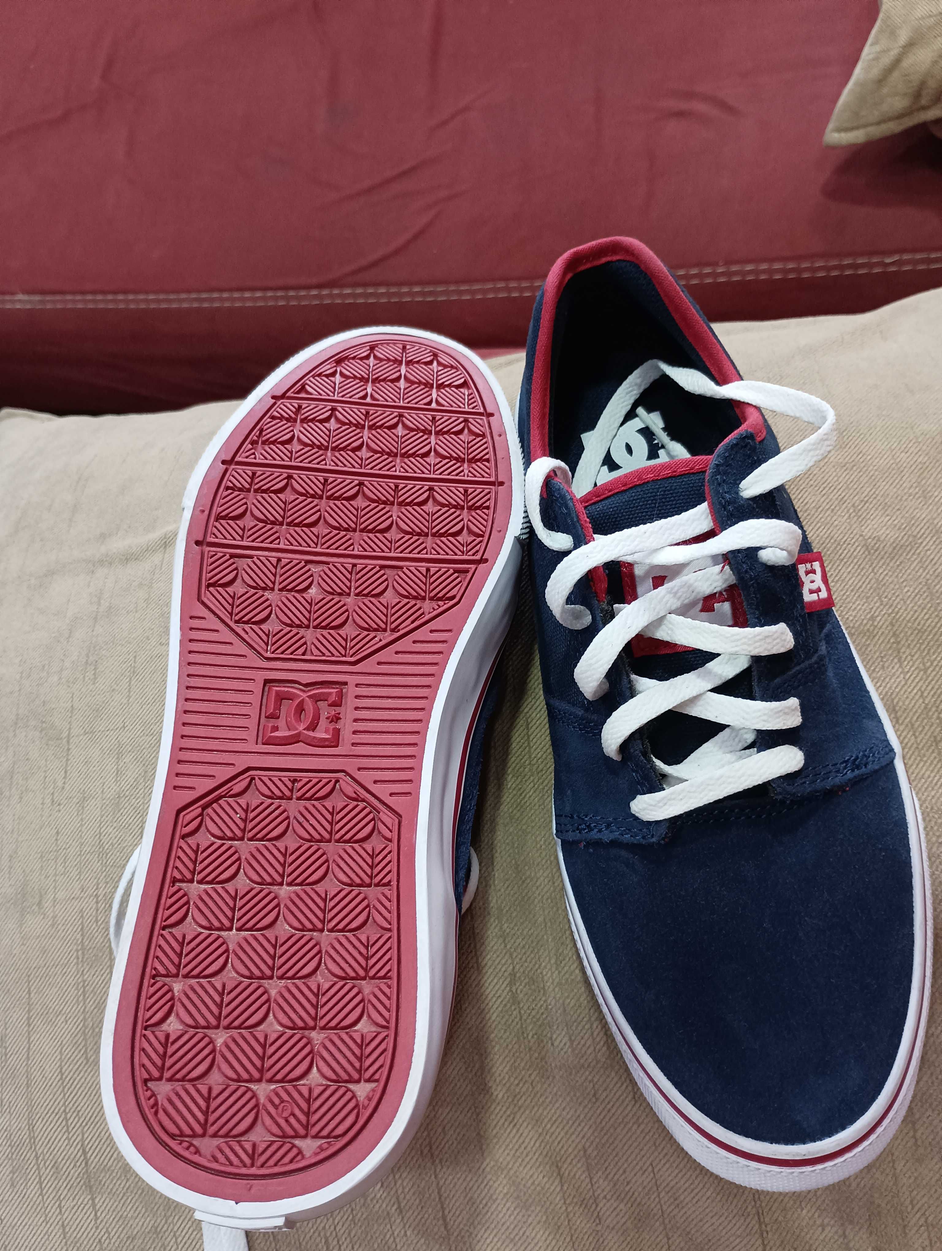 D G skateboard 5 OLX.bg