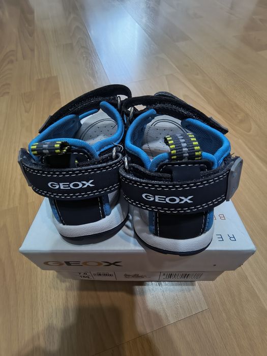 Sandale copii Geox in stare foarte buna ,m.24 ,preț 60 lei