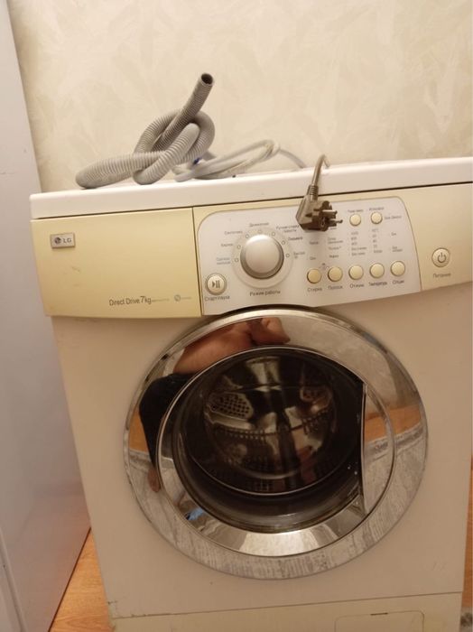 Продам стиральную машину