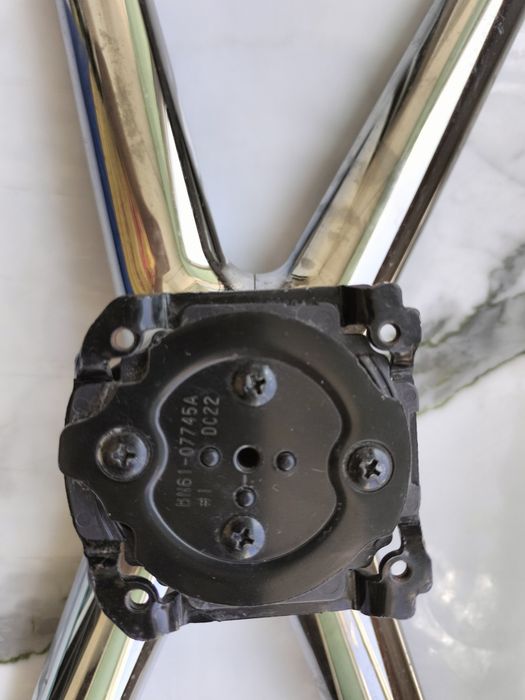 Подставка под телевизор