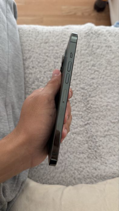 Продам iPhone 13 pro max