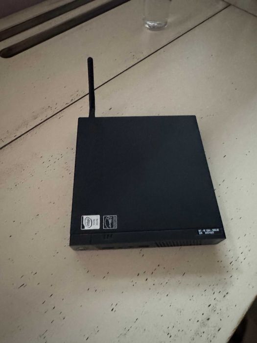 Lenovo Tiny M93p - E3-1265L v3 (4 cores/8 threads), 16GB DDR3, 500GB SSD, 10/100/1000 LAN & Wi-Fi