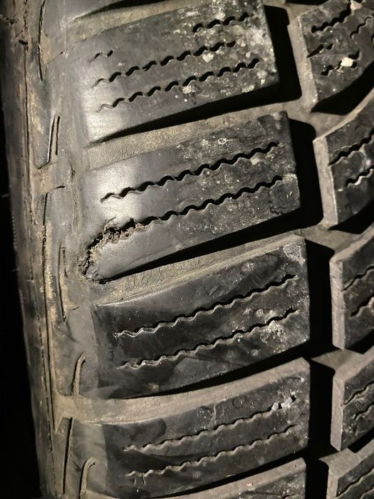 Anvelopa iarna 225 50 17 Good Year UltraGrip • RunFlat