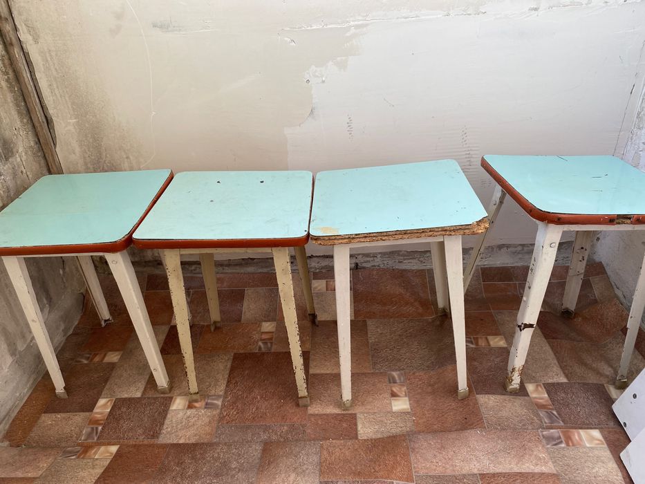 Стулья б/у 4 шт отдам даром