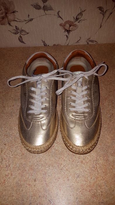 adidasi Tamaris 39