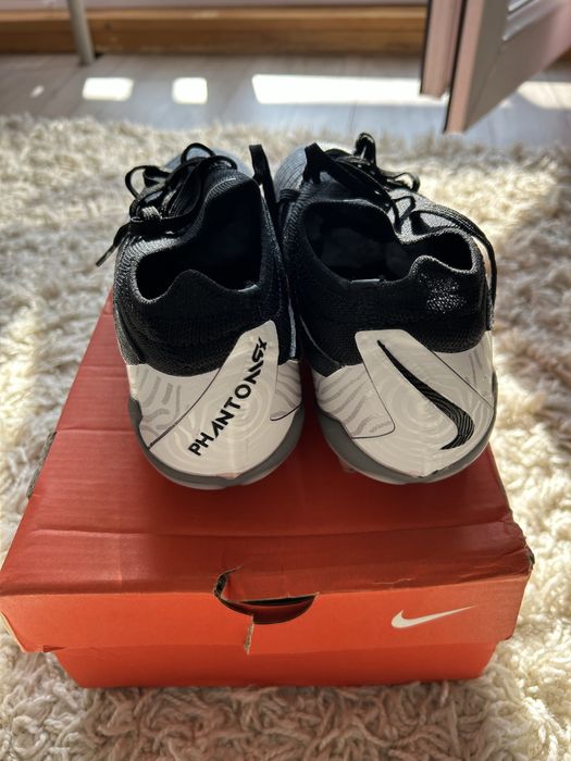 Бутсы Nike Phantom новые 40 размер