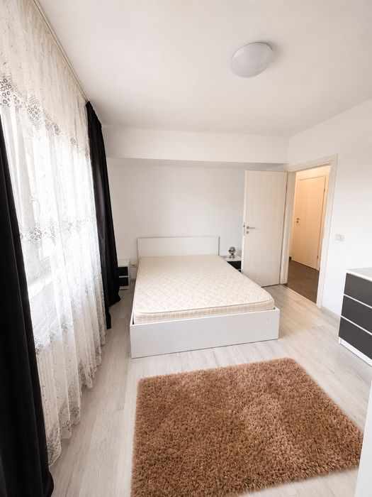Vanzare  apartament 3 camere mobilat complet + parcare | Bloc 2019
