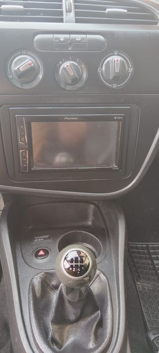 Seat Leon 2011,luna 07,motor 1.4benzina,km reali,acte valabile