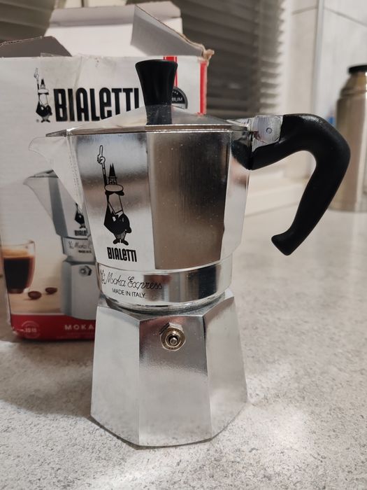 Bialetti кафеварка 4 кафета