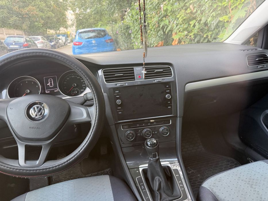VOLKSWAGEN Golf 2018 — imagine 5