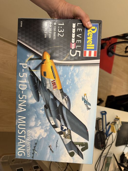 Revell P-51D-5NA Mustang 1:32 + ПЪЛЕН комплект бои
