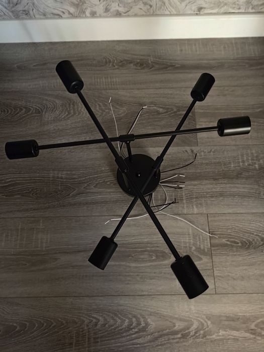 Люстра  стильная