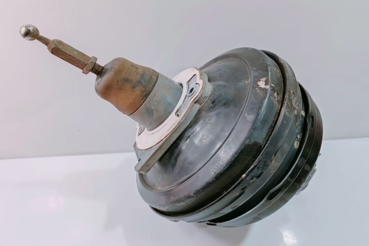 Tulumba  servofrana cu pompa centrala 8E0612105H Audi A4 B7 seria