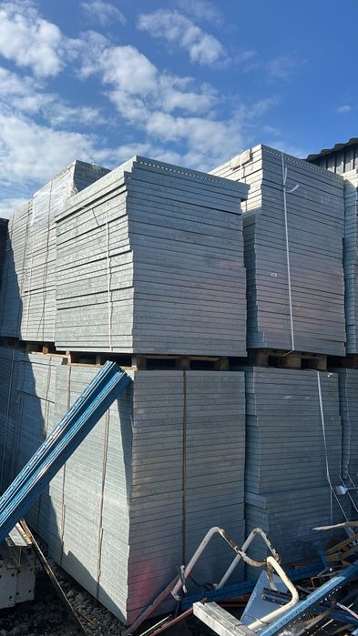 Gretare zi trepte zincate