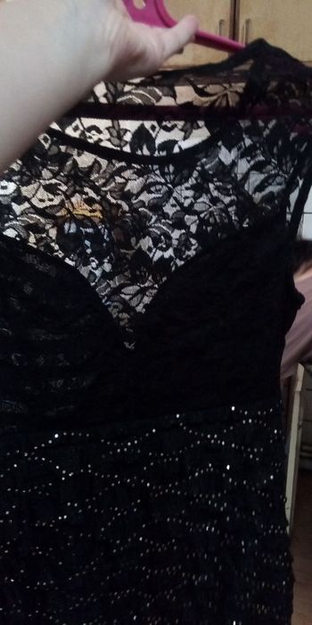 Очень красивое, нарядное, выходное платье.