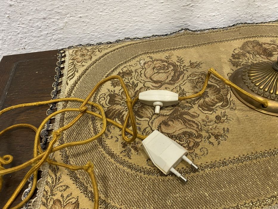 Настолна лампа месинг класически стил Италия 1955 1965