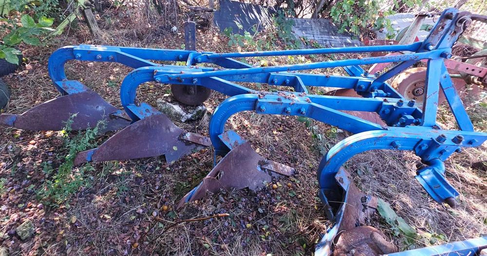 Продавам селскостопански инвентар