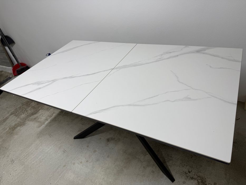 Masă extensibila metalică cu blat ceramic 90x160/200