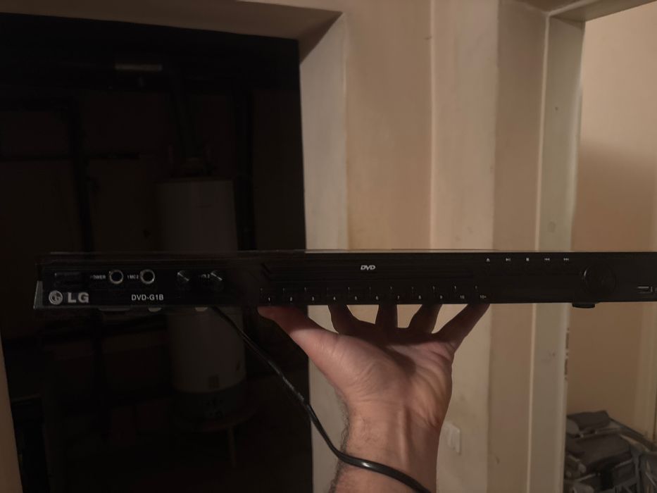 DVD продам срочно в рабочем состоянии