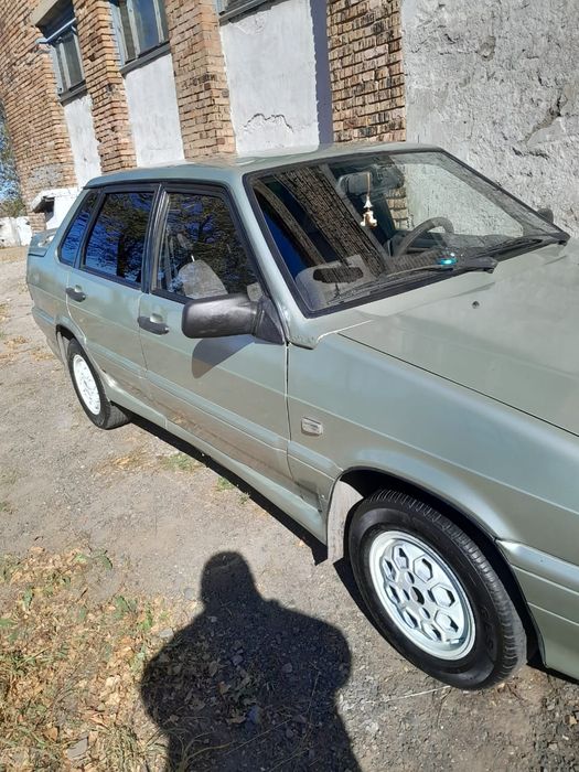 Продаю машину ваз 2115