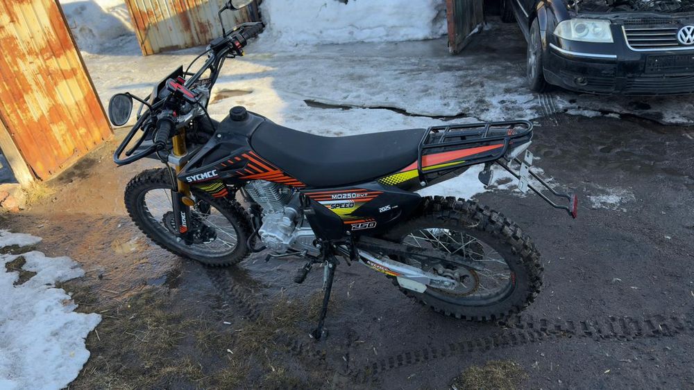 Продам мотоцикл Эндуро SYCMCC 250кубов