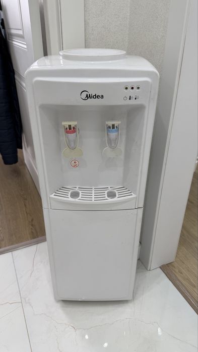 Кулер для воды Midea