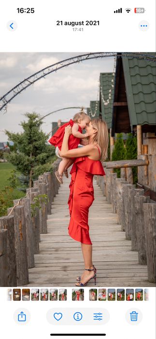 Vand rochii aproape noi marimea S!!