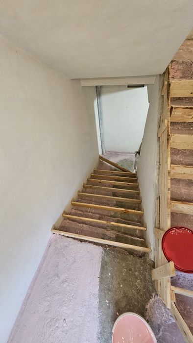 Майстори за Вашата баня и дом: Плочки, Камък, Первази – Бързо и Чисто!