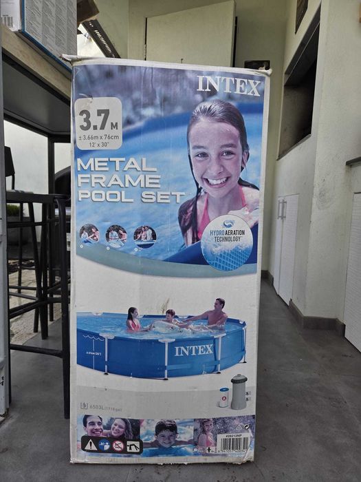 Piscina INTEX 3.77m - cadru metalic, pompa, accesorii