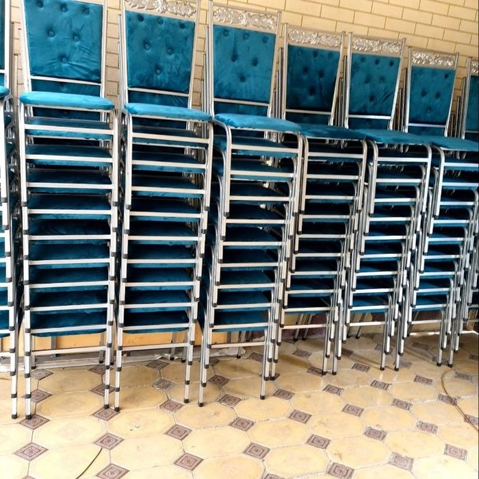 Toʻy xonaga stollarimiz