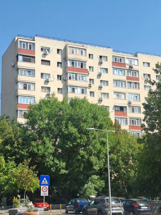 Apartament 2 camere, decomandat, zona Luica-Brancoveanu