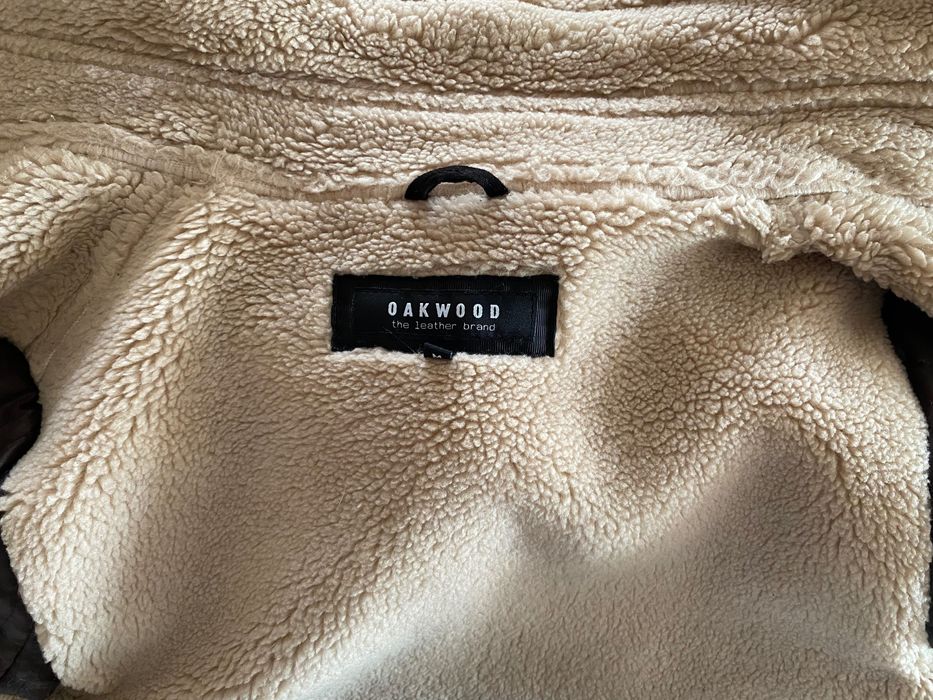 Дамско зимно яке с агнешка кожа и подвижна качулка