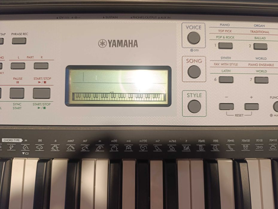 Синтезатор Yamaha YPT-270