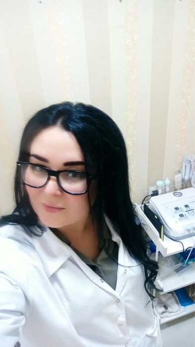 Косметолог для мужчин и женщин.