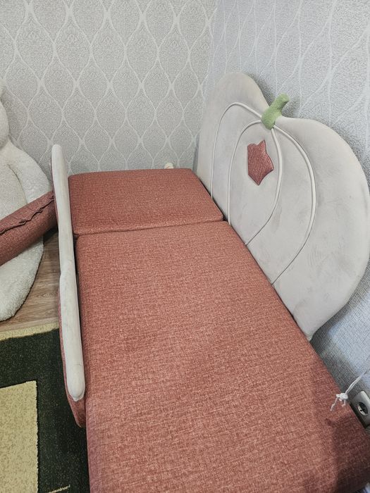 Продам диван детский