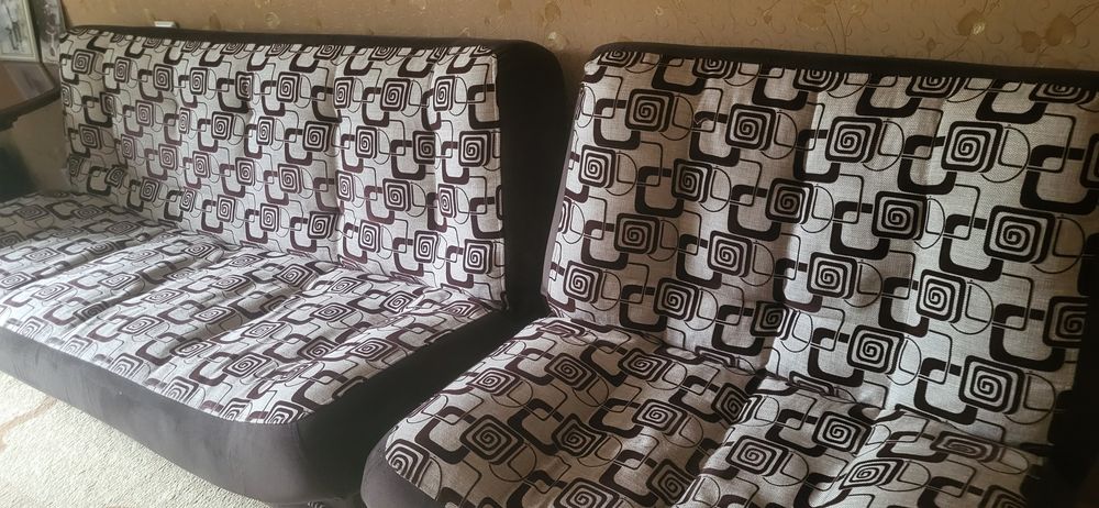 Продам Диван с креслом