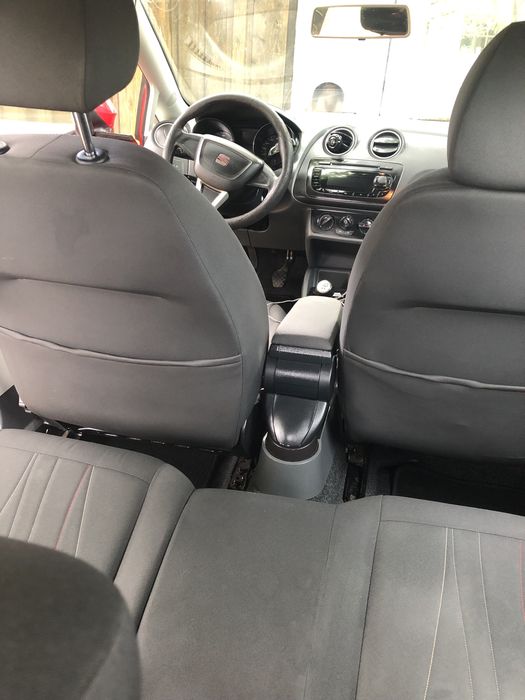 Vand Seat Ibiza anul 2012
