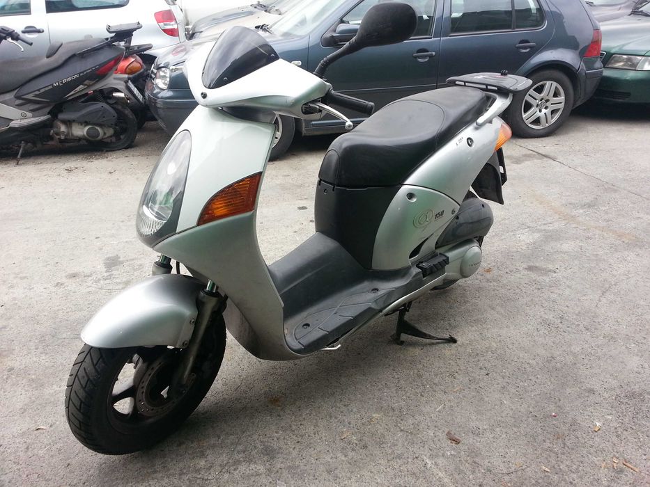 Скутер Хонда дилан ,кльомба Нес( DILAN,Nes 150)-на части